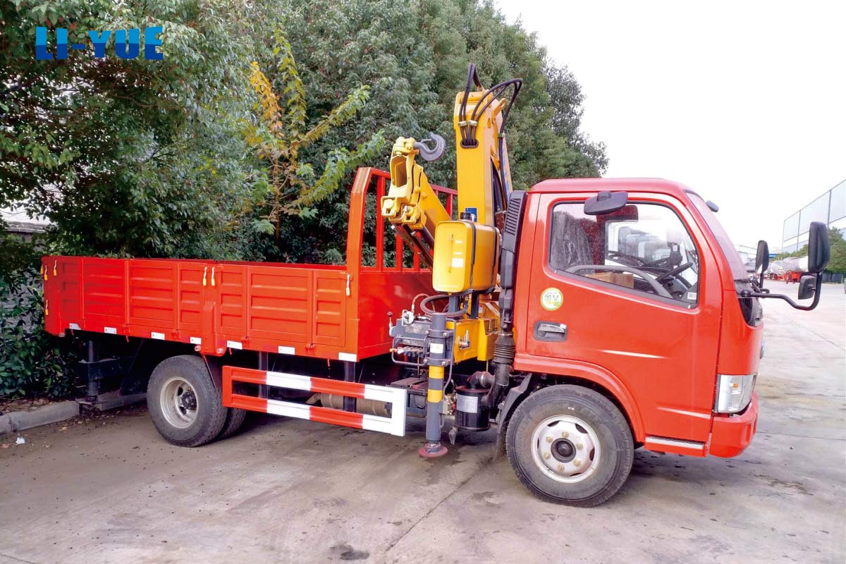 5 Knuckle Boom Crane